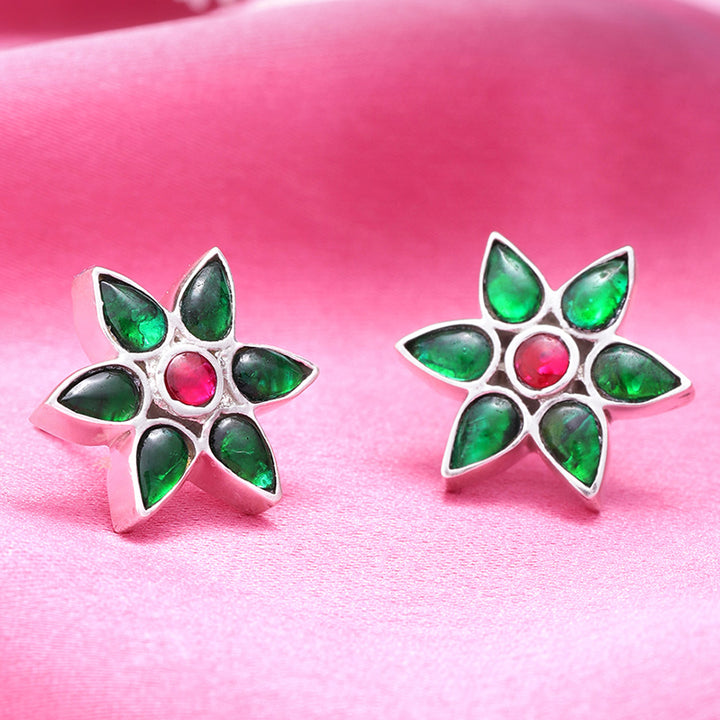 92.5 Silver Green Kundan Flower Stud Earrings