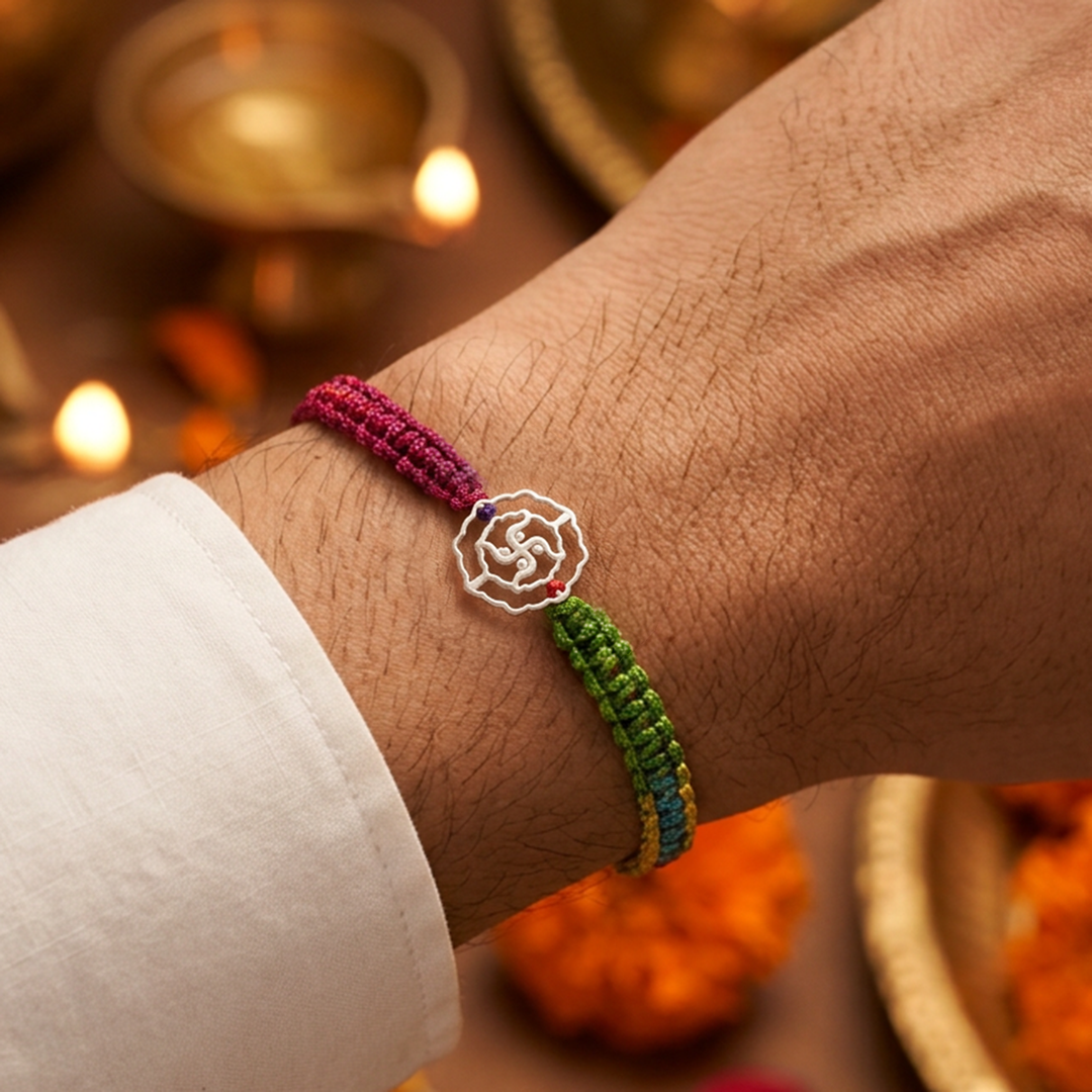 Unniyarcha 925 Pure Silver Swastik bracelet