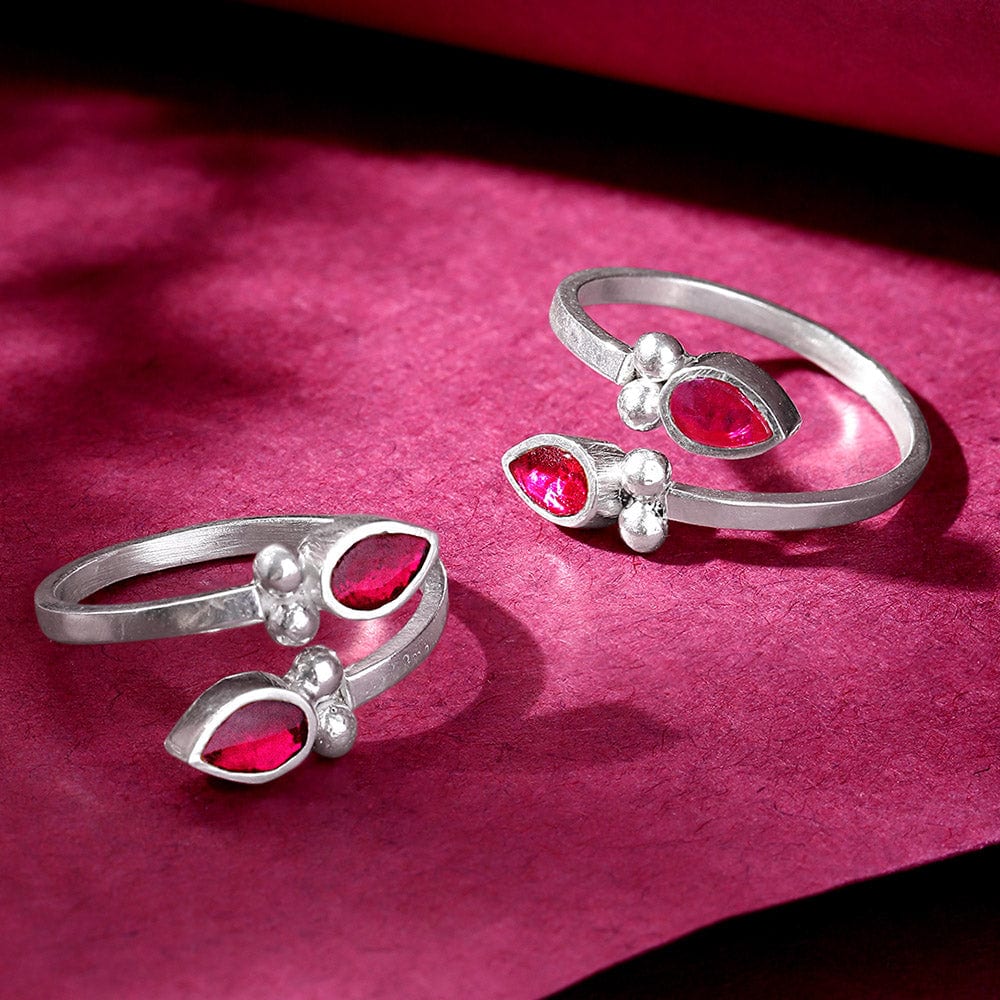 Silver Toe ring With Red Stones – Unniyarcha
