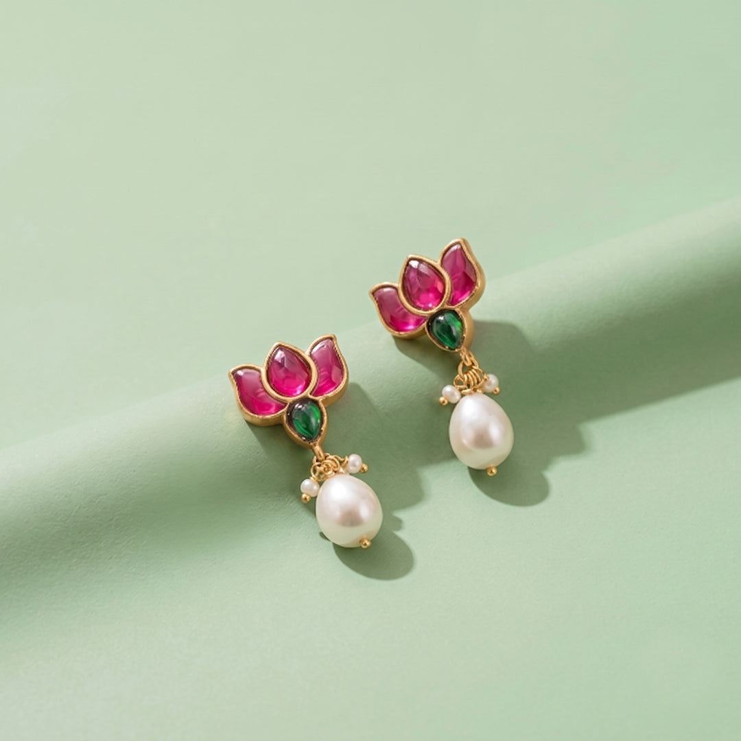 92.5 Sterling Silver Lotus Stud Earring
