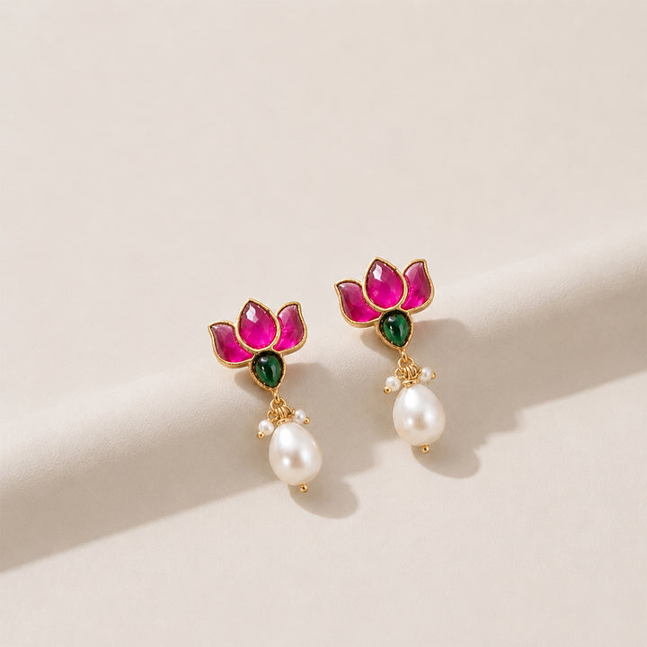 92.5 Sterling Silver Lotus Stud Earring