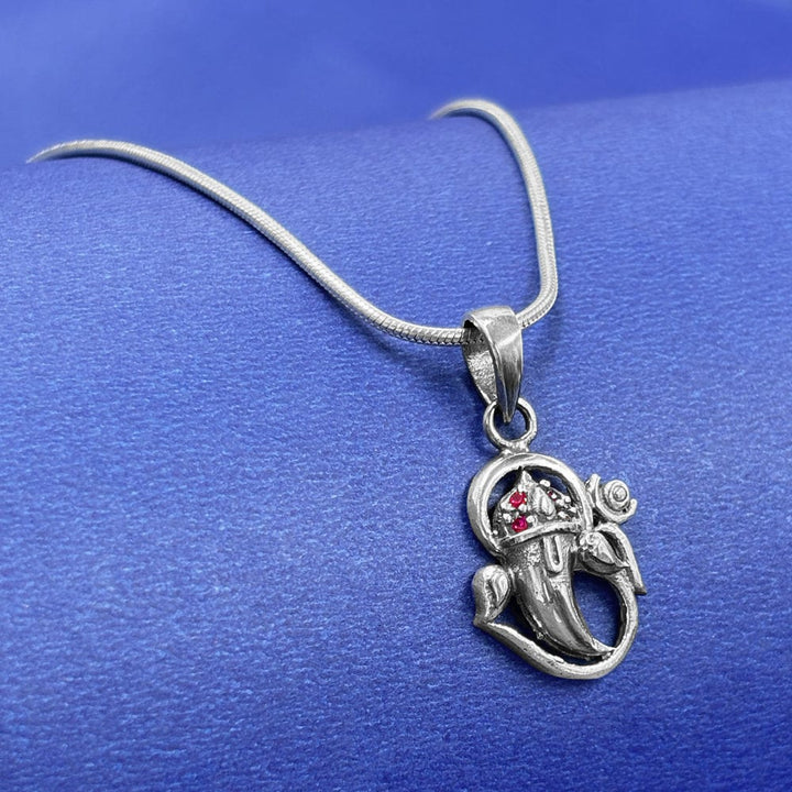 Silver Divine Ganpati Pendant and Chain