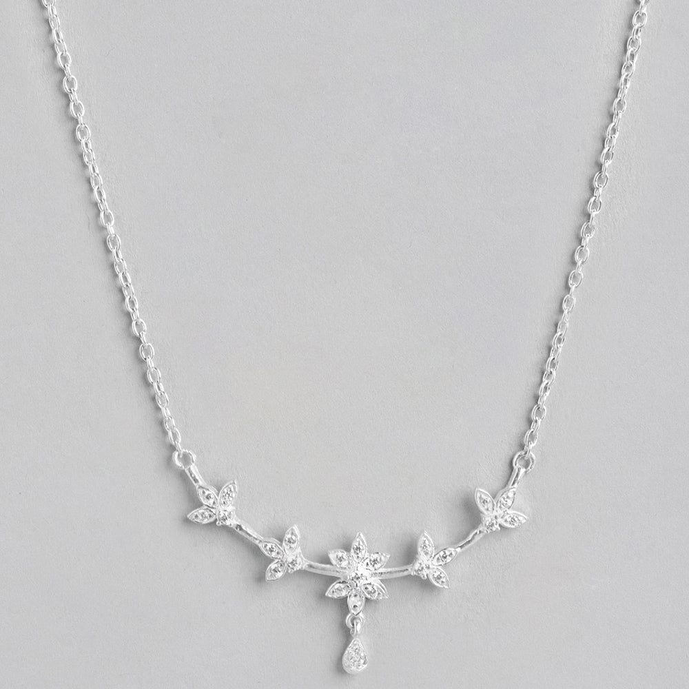 Silver star power necklace