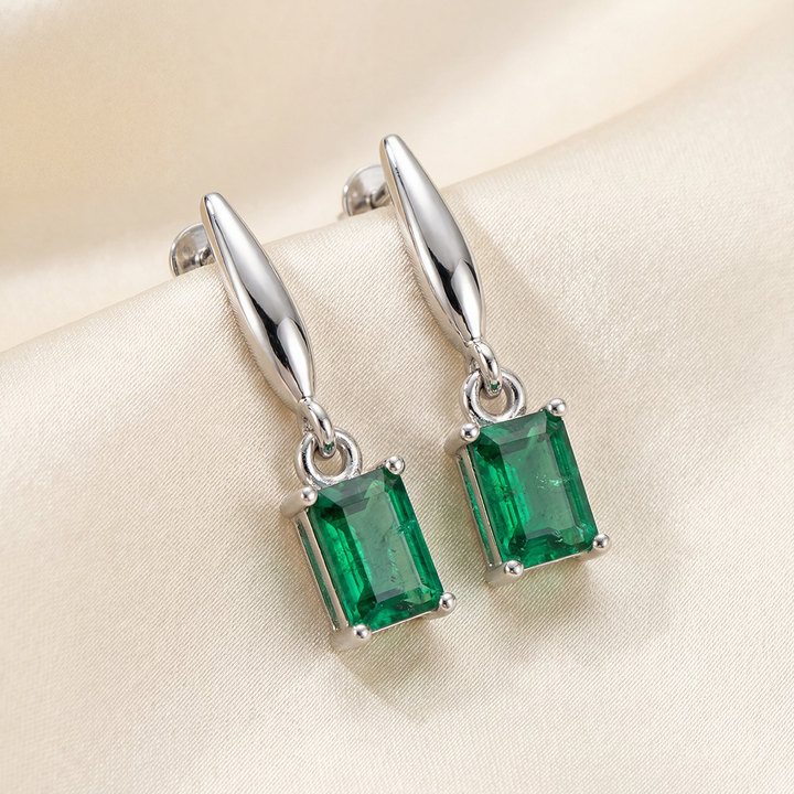 Unniyarcha 925 Pure Silver Green stone earring