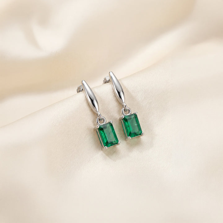 Unniyarcha 925 Pure Silver Green stone earring