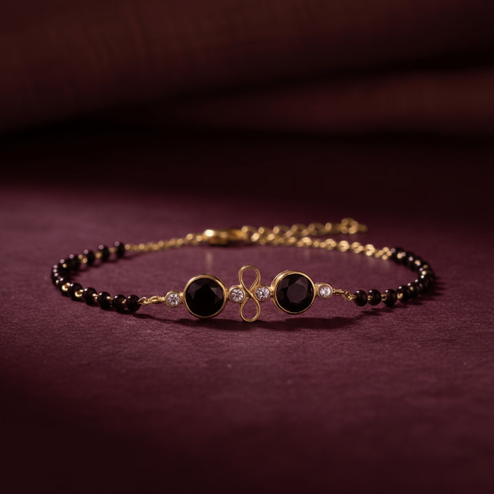 Eternal Knot 92.5 silver black onyx bracelet