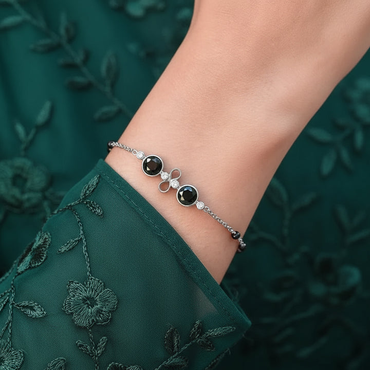 Eternal Knot 92.5 silver black onyx bracelet