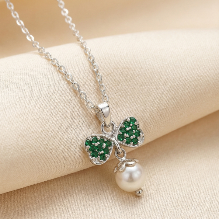 Silver Emerald Bow Pearl Necklace
