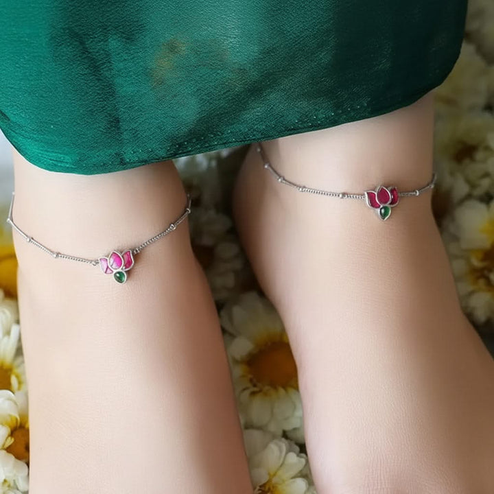 925 Sterling Silver Kundan Lotus Anklet ( Pair)
