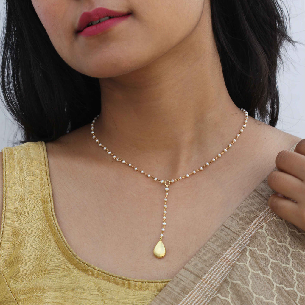 Golden Pearl Beads Elegant Mala Necklace | Necklace, Mala necklace,  Cultured pearl necklace