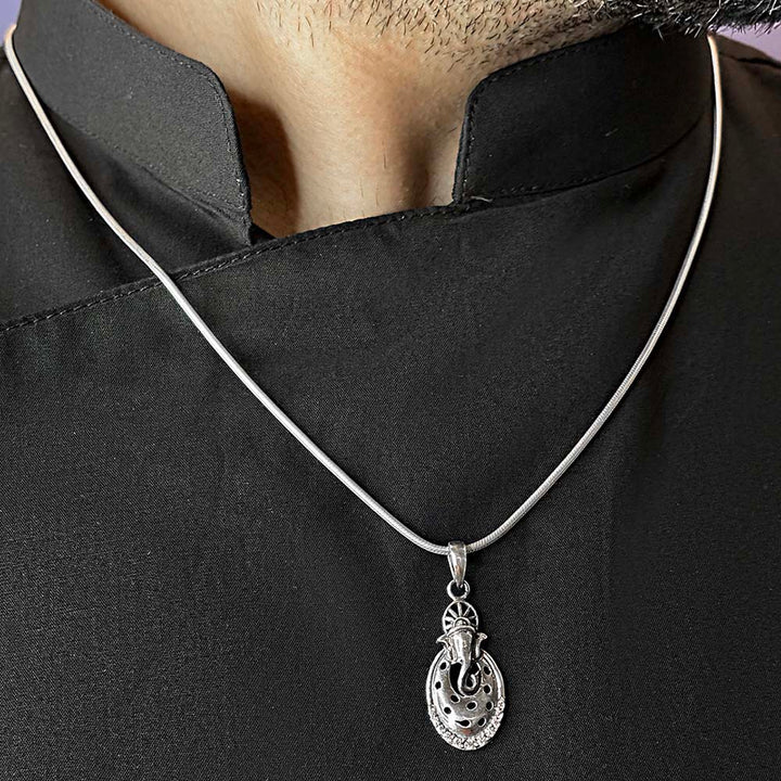 Silver Ganeshaji Pendant and Chain