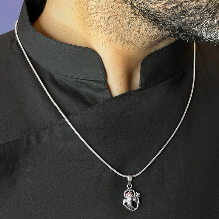 Silver Divine Ganpati Pendant and Chain