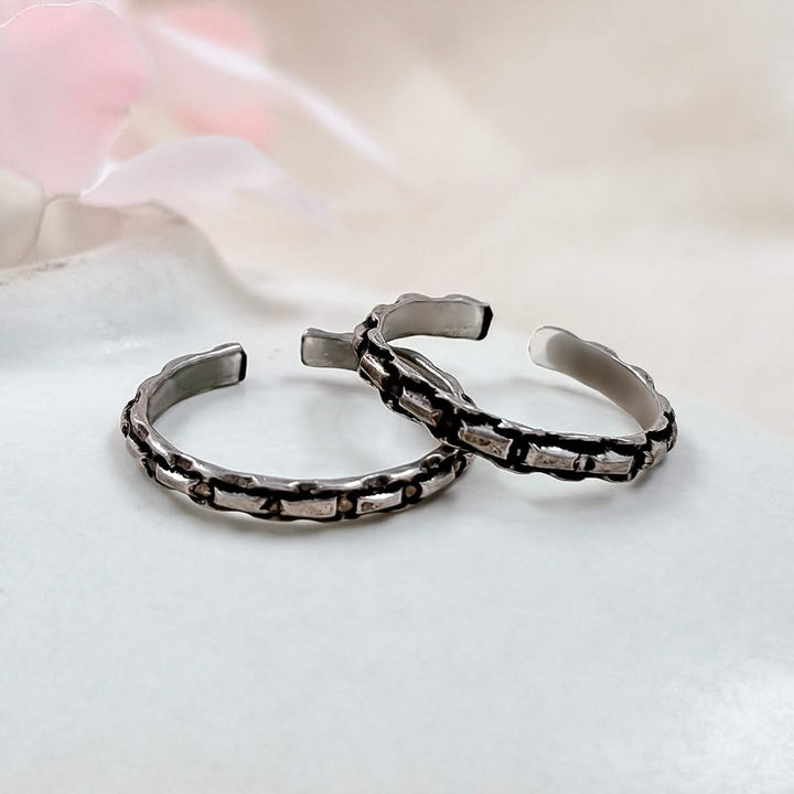 Silver Elegance Toe Rings