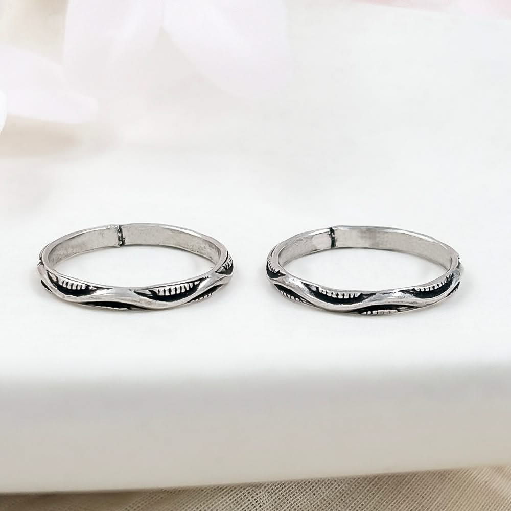 Silver Wave Pattern Toe Rings