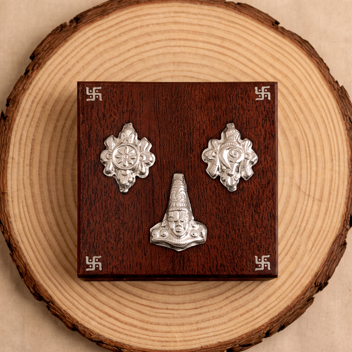 Divine Shankha Chakra Vishnu Keepsake