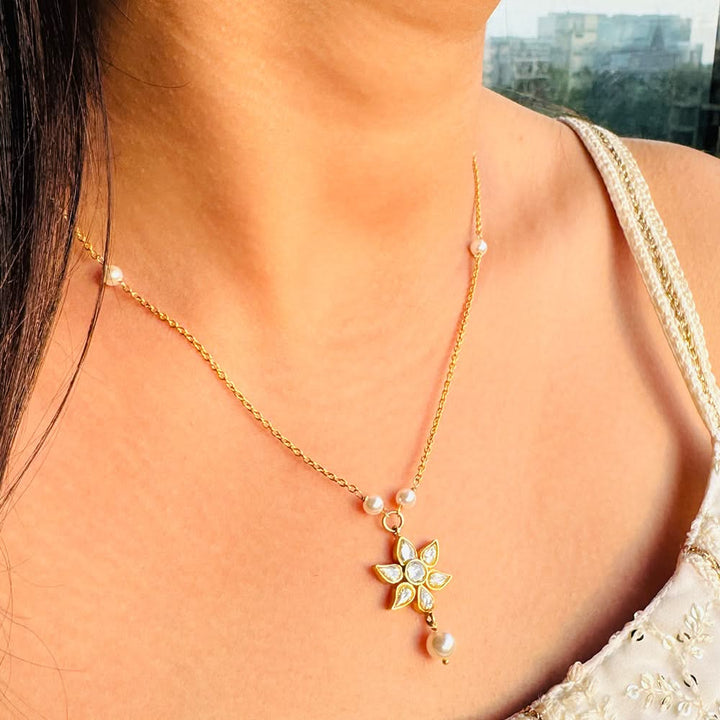 925 Pure Silver 24kt Gold Plated Kundan Flower Necklace with Pearl Drop