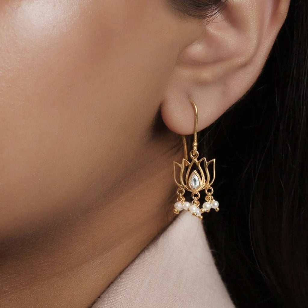 Trisha Red Stone Gold Earrings | SEHGAL GOLD ORNAMENTS PVT. LTD.