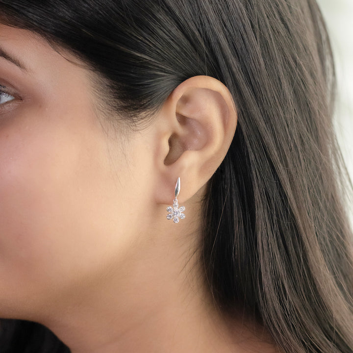 Unniyarcha 925 Pure Silver White Flower stud Earrings