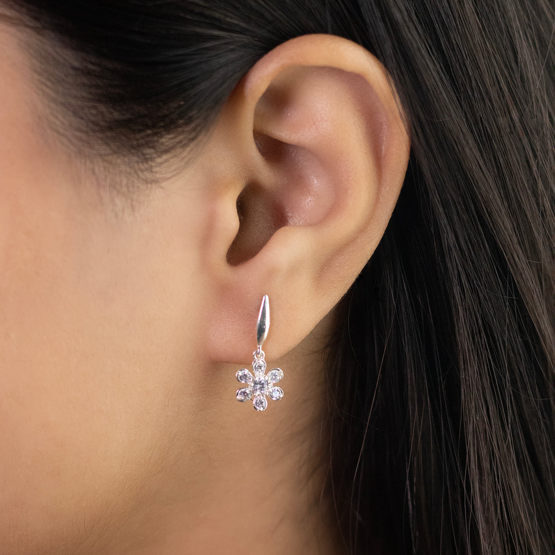Unniyarcha 925 Pure Silver White Flower stud Earrings
