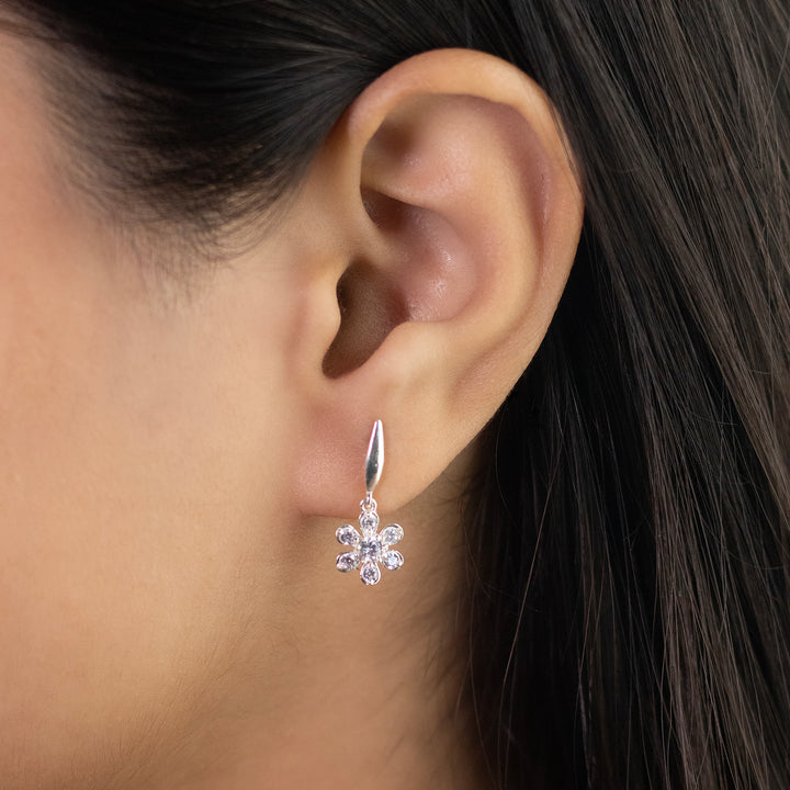Unniyarcha 925 Pure Silver White Flower stud Earrings