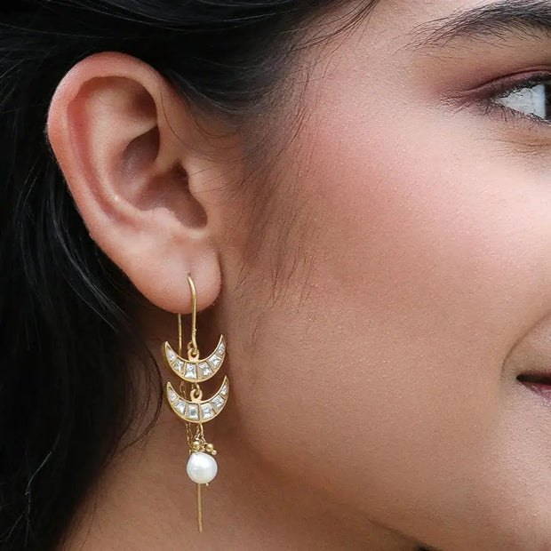 Female Dangle Sui Dhaga Gold Earring at Rs 87488/pair in Kolkata | ID:  21553414312