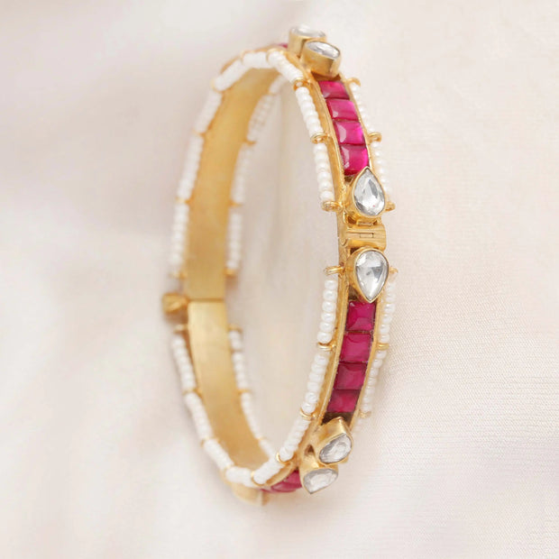 Buy Beautiful Gold Plated Indian/punjabi Kangan/bangles Jadau Kada Set  Online in India - Etsy | Bridal jewellery design, Unique gold jewelry  designs, Fancy jewellery