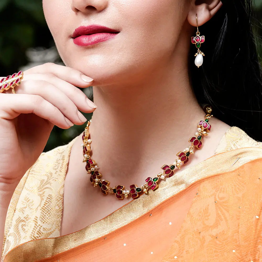 Buy Silver Kuber Pearl Long Necklace Online - Unniyarcha