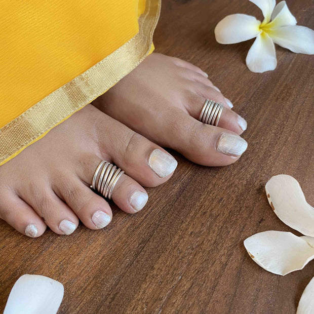 Twisted Sterling Silver Toe Ring for Women – Raajraani