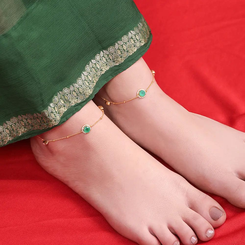 Silver green stone anklet – Unniyarcha