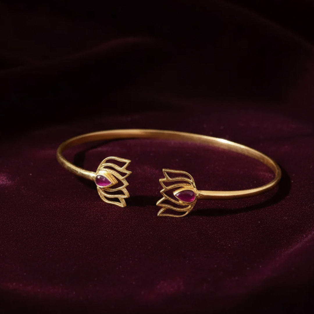 SILVER KUNDAN LOTUS CUFF