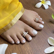Silver Pearl Toe Ring Toe Rings - By Unniyarcha - Original Manufacturers of Silver Jewelry, Gold Plated Jewellery, Fashion Jewellery and Personalized Soul Bands and Personalized Jewelry