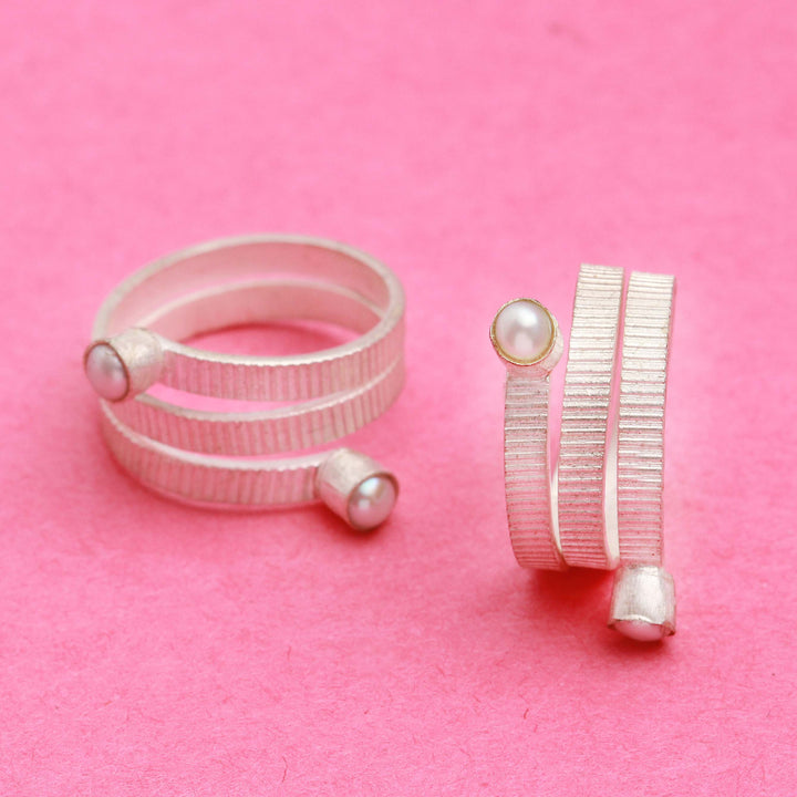 Silver Pearl Toe Ring Toe Rings - By Unniyarcha - Original Manufacturers of Silver Jewelry, Gold Plated Jewellery, Fashion Jewellery and Personalized Soul Bands and Personalized Jewelry