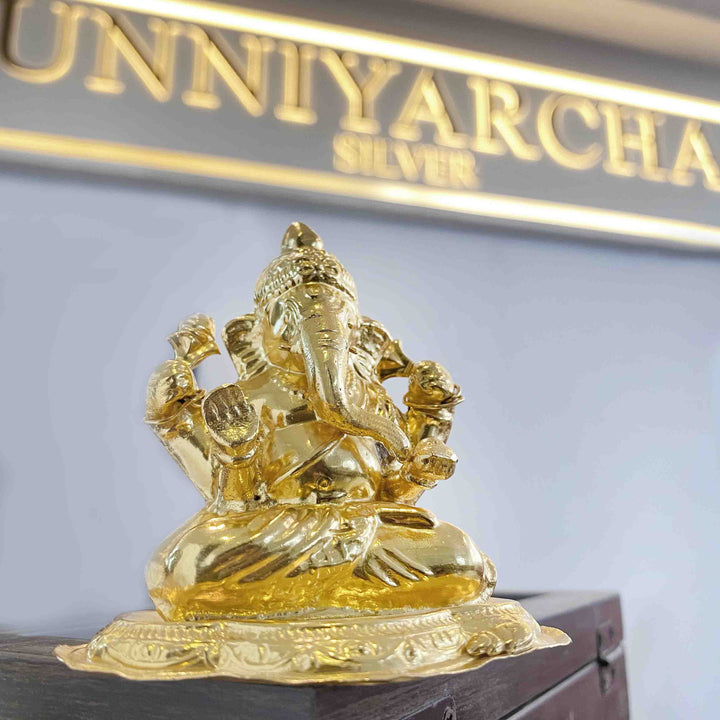 Silver small Ganesh idol Silver Article - By Unniyarcha - Original Manufacturers of Silver Jewelry, Gold Plated Jewellery, Fashion Jewellery and Personalized Soul Bands and Personalized Jewelry